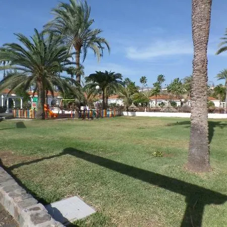 Bungalow En Campo De Golf